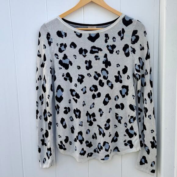 Chico’s Leopard Animal Print Soft Blue Cream Black Knit Pullover Sweater Size 0 - Picture 3 of 7